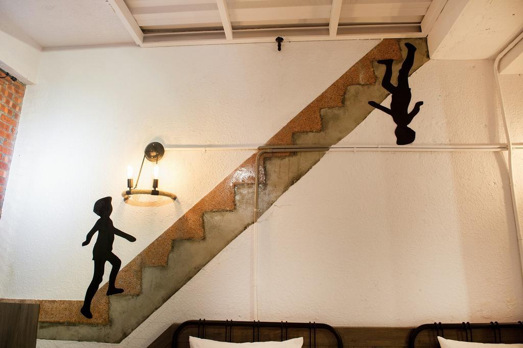 The Brick Apartment Tainan Exterior photo
