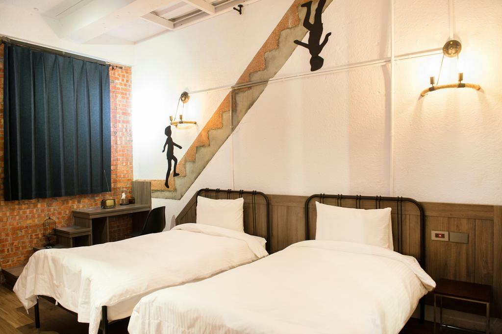 The Brick Apartment Tainan Exterior photo