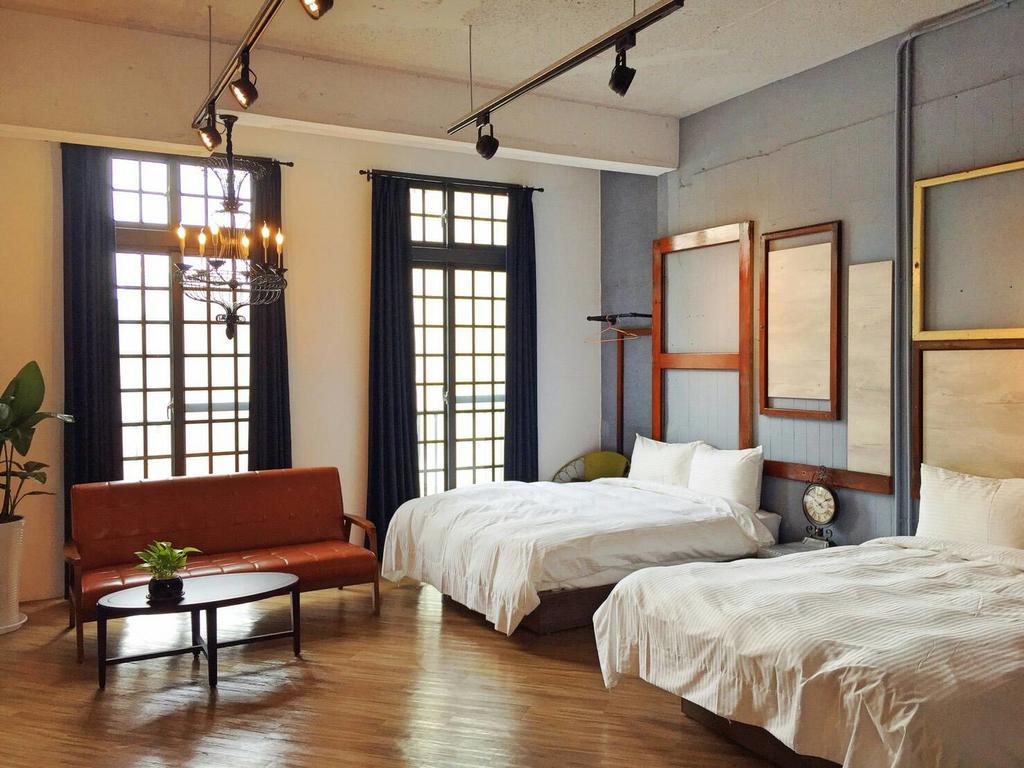 The Brick Apartment Tainan Exterior photo