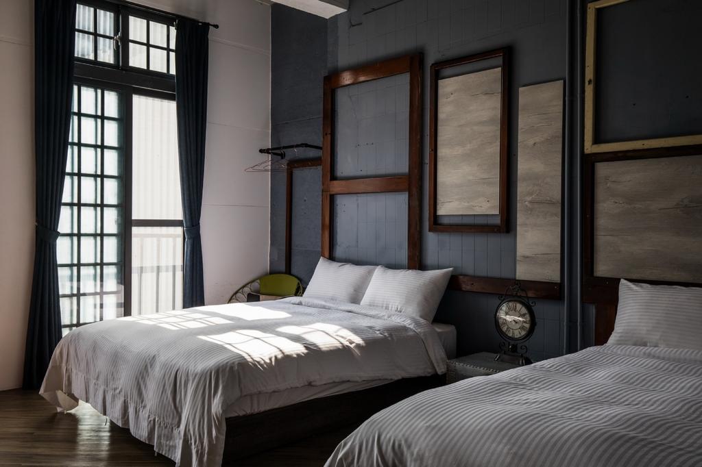 The Brick Apartment Tainan Exterior photo
